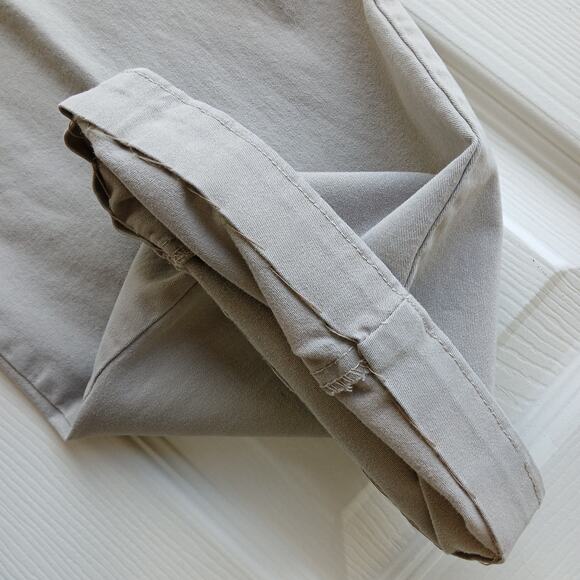 Gloria Vanderbilt Charlene Khaki Chinos 18W avg flat front high rise straight - Picture 4 of 15